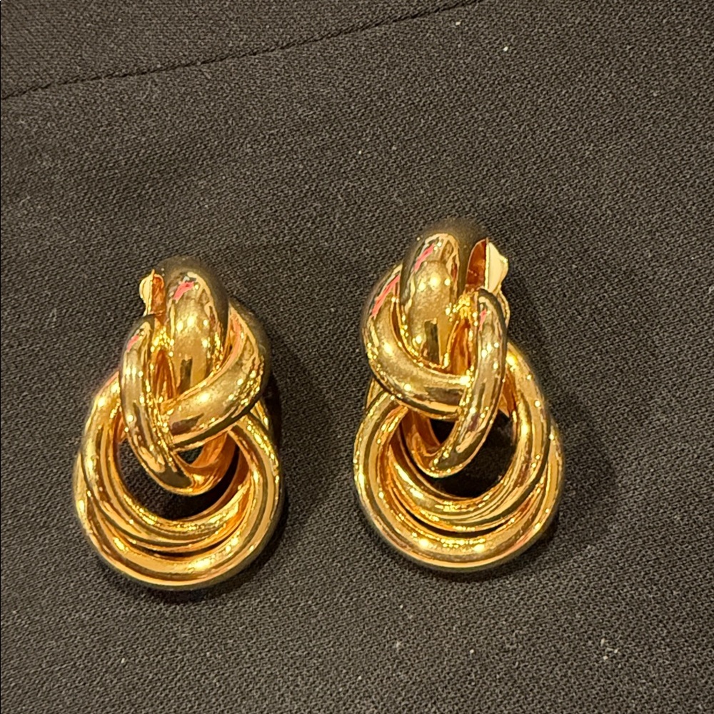 Edwin Pearl Elegant Knot Clip Earrings